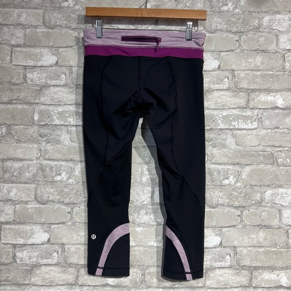 Lululemon Women's 6 Capri Length Athletic Leggings Black and Purple **FLAWED** - Picture 2 of 8